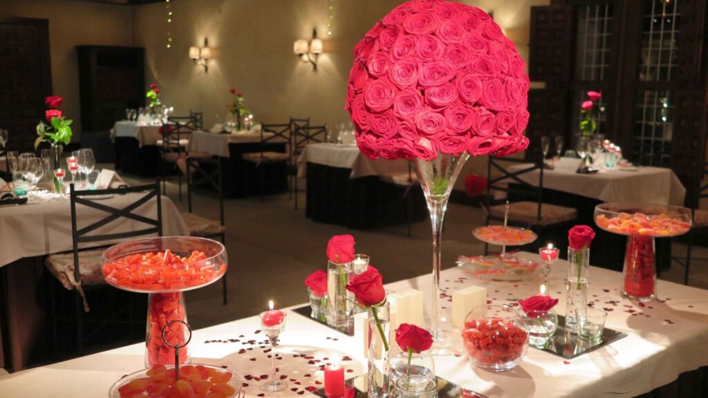 Decoración de boda con rosas rojas en La Quinta de Illescas.