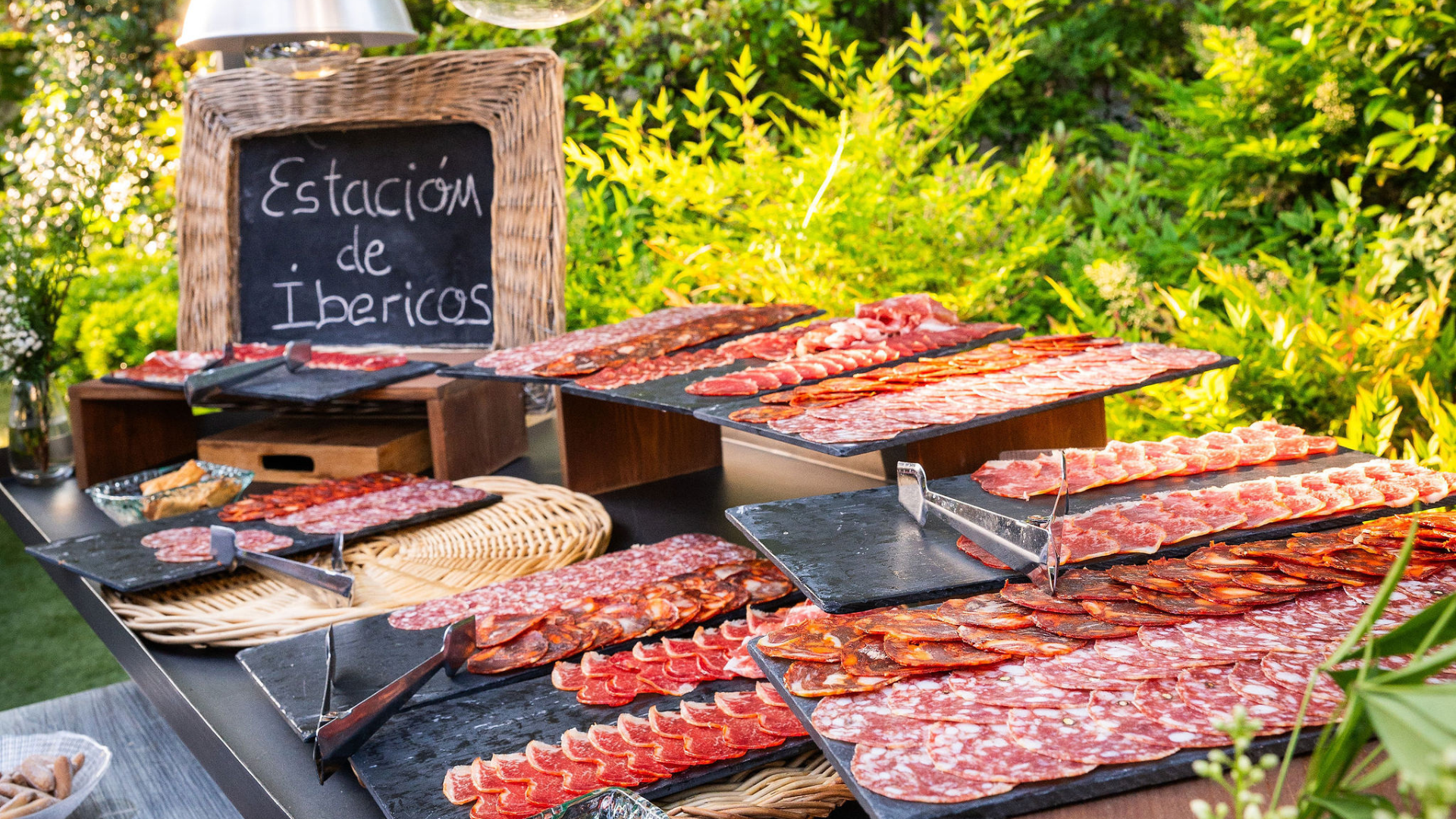 Estación de ibéricos corner gastronómico para bodas y eventos en La Quinta de Illescas